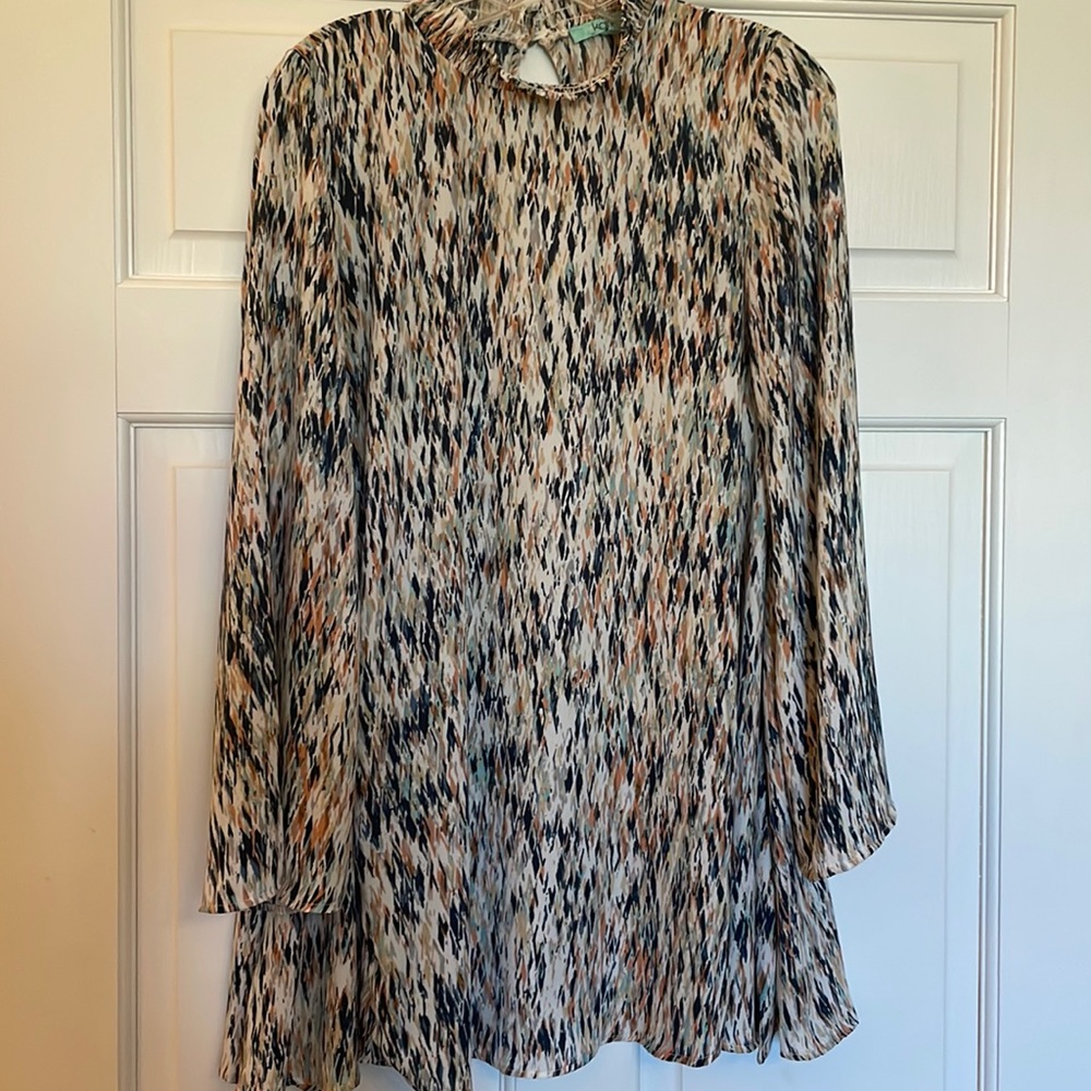 Karlie Multi-Colored Dress w/ Flared Sleeves; Sz S